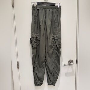 Lululemon Athletica Light Weight Mid Rise Hiking Pants